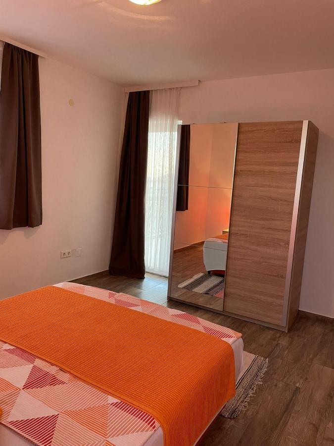 Apartmani Mateja Kaštela Esterno foto